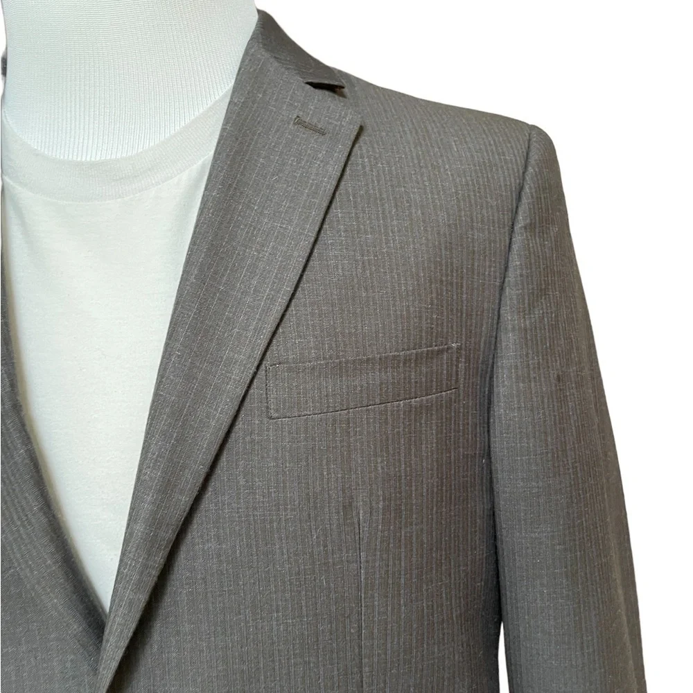 Banana‎ Republic Two Button Pin Stripe Blazer Sport Jacket Size: 42R